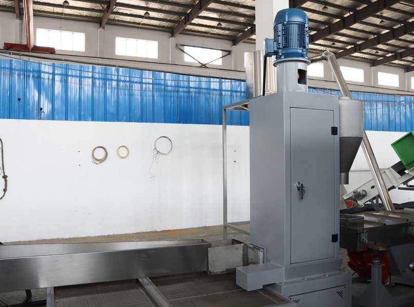 Plastic LDPE LLDPE HDPE Film Bag Raffia Recycling Pelletizing Machine With Laser Filter