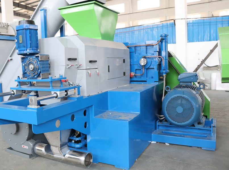 Post Consumer LDPE Agriculture Film LLDPE Wrap Stretch Film Crushing Washing Squeezing Line