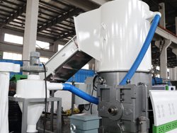 Shredder-Compactor Integrated Plastic PE Film PP Woven Bag Recycling Pelletizing Machine